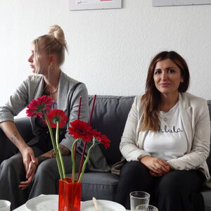 Bild der Eröffnungsveranstaltung eines Projekts für wohnungslose Menschen in Cuxhaven