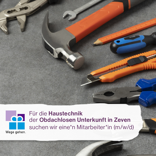 Werkzeuge liegen ausgebreitet auf einem Tisch